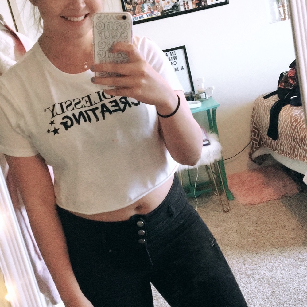 Meet your Posher, Joelie